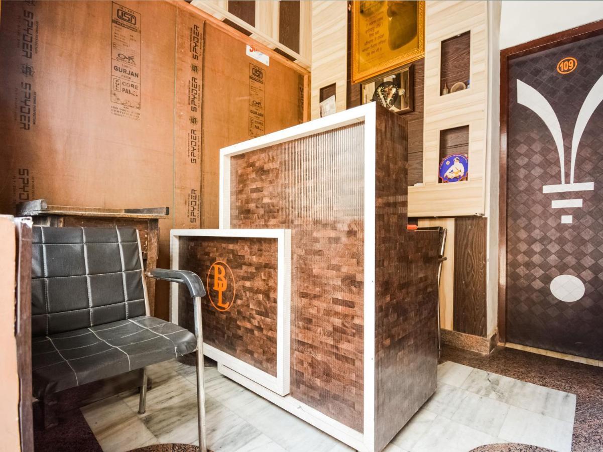 สปอต ออน 73931 โฮเทล โรลล์ ฮับ Hotel โกตา ภายนอก รูปภาพ